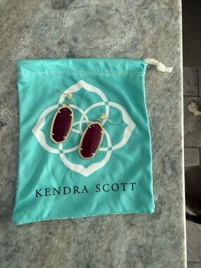 Kendra Scott Gold Drop Earrings in Deep Burgundy